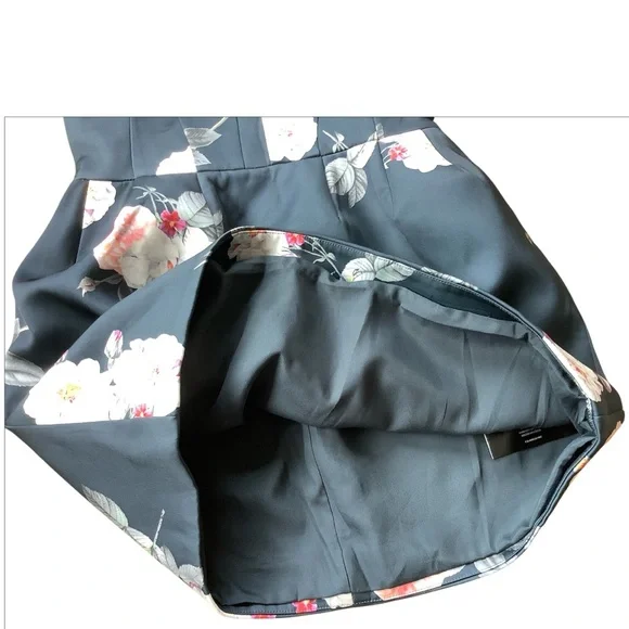 Cameo The Outcome Floral Dress Size Medium - Picture 7 of 11